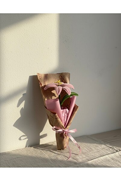 HENERA باقة زهور الزنبق من الشنيل - زهور لا تذبل - عيد الحب - يوم المرأة - عي...