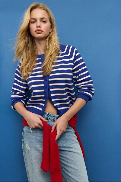 Stradivarius Reglan kollu düğmeli triko hırka