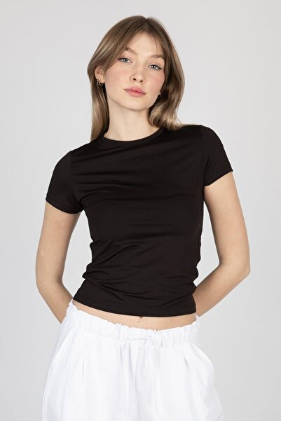 Hiccup تي شيرت برقبة دائرية - تصميم بسيط