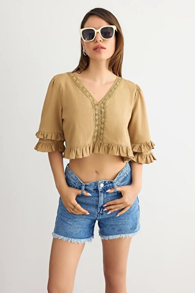 Hiccup Bluză scurtă cu decolteu în V și volane