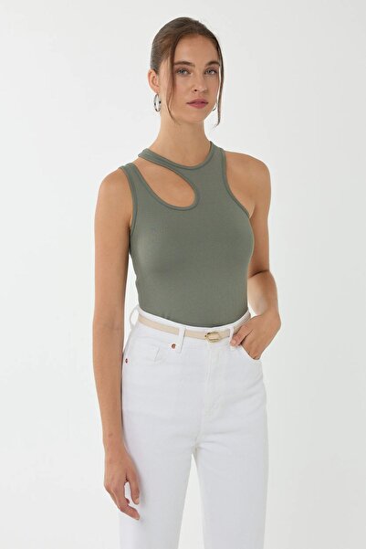 Hiccup Top scurt cu guler asimetric