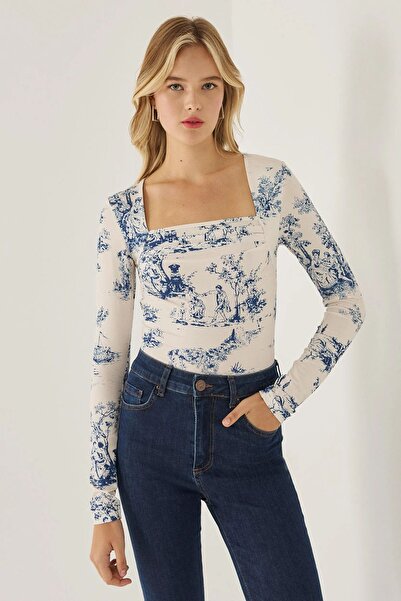 Hiccup Gather Detailed Patterned Top