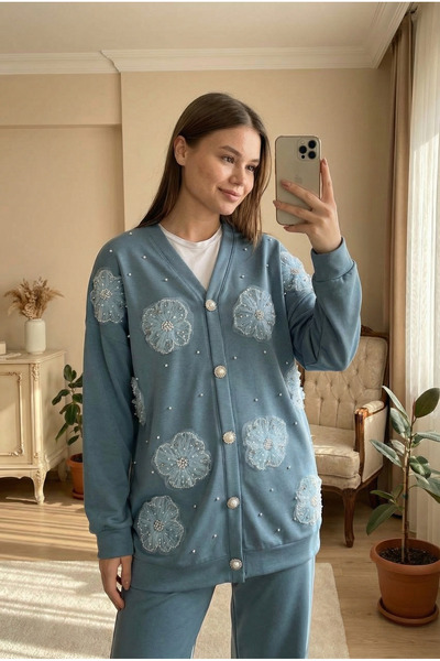 Kirazca Butik Pearl Detailed Floral Applique O Oversized Knitwear Set – Styli...