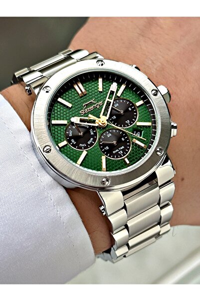 Slazenger Functional Silver-Green Color 10 Atm Water Resistance Steel Case Me...