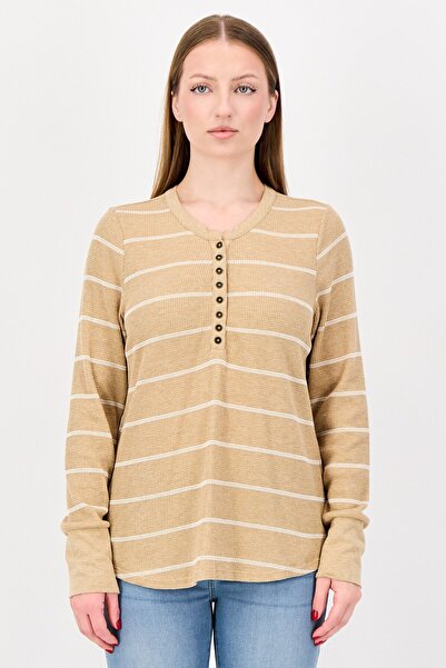 Market And Spruce Women Split Neck Long Sleeves Knitted Sweater, Tan