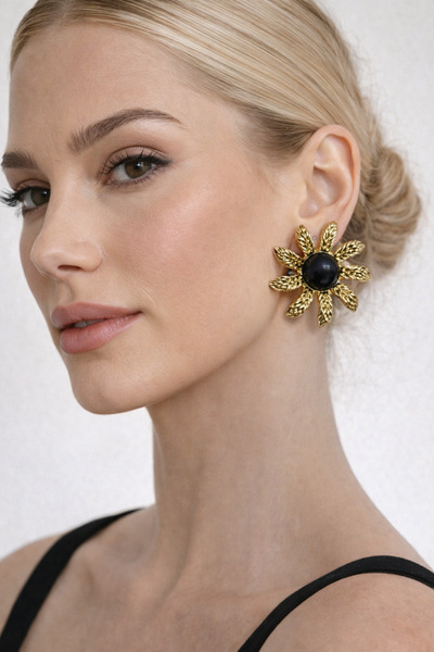 PABALAS Women's Gold Color Black Stone Flower Shaped Nail Earrings