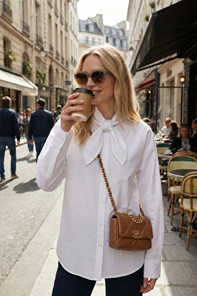 Lela Pamuklu Relaxed Fit Fiyonk Detaylı Yaka Gömlek GÖMLEK 6925407