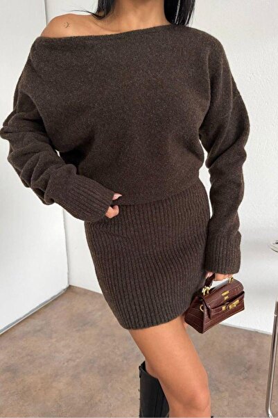Mine Tan Butik Batwing Sleeve Boat Neck Skirted Knitwear Set - Brown