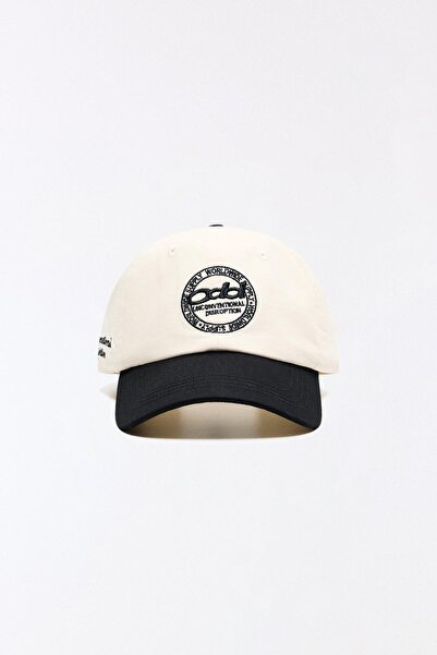 Bershka İŞLEMELİ ŞAPKA