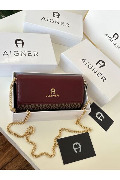 GGGG Bags with their accessories