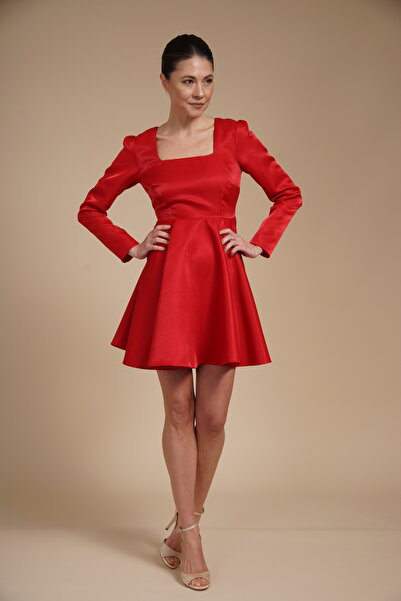 Velinna Rochie mini elegantă din tafta lucioasă fixă, cu croială în linie A, ...