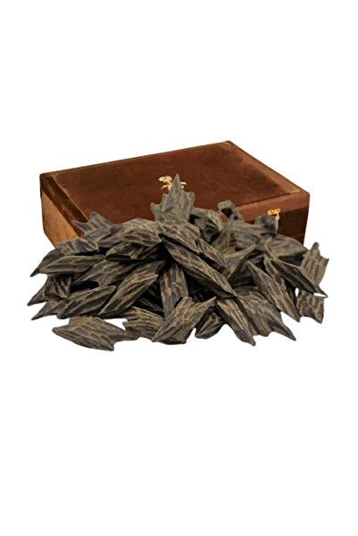 LAVELLO Tiger Oud with a luxurious velvet case for storing the oud - 1 ounce