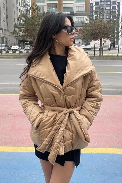 LEVURE Geniş Yaka Kapitone Şişme Kısa Mont - Camel GÜL