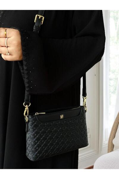 GGGG Bags with their accessories