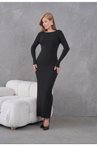 fuşyha butik فستان تريكو متوسط ​​الطول بياقة قارب ومضاد للوبر ومخطط