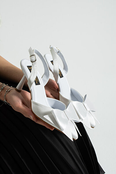 Lebibe Shoes Ramie White Women's 7 cm Heeled Bow Strap Closed Front Pointed T...