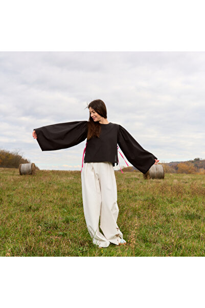 Nuvola slow fashion Black cotton blouse with wide sleeves and side bows