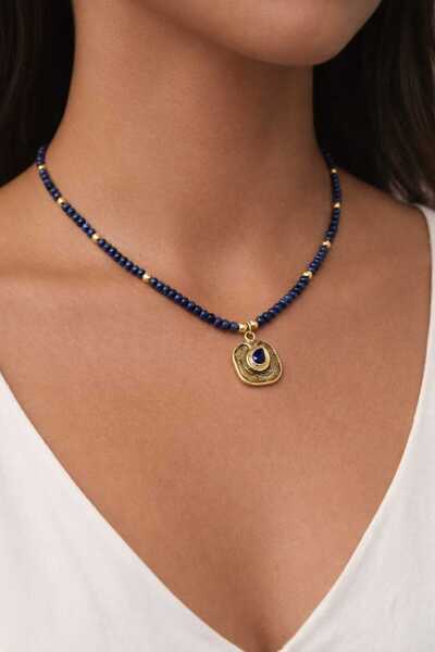Feyz Tasarım قلادة فيز باللون الأزرق الداكن أورا