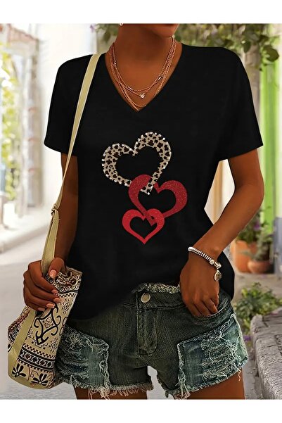 FUFLUNS تي شيرت بطبعة قلب وسلسلة من ليوبارد، ذو ياقة دائرية واسعة.