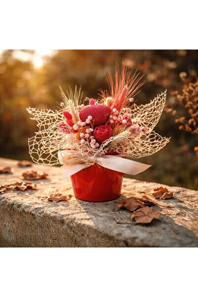 victiny Floral arrangement of 7 flowers and a heart made of soy wax and natur...