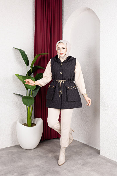 Elif Artar Kapıtone spor yelek siyah