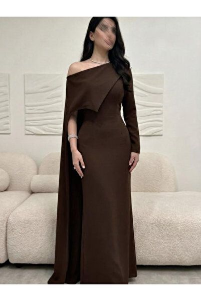 Zarkasha Luxurious brown evening dress | Elegant, flowing one-shoulder design