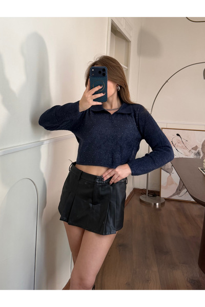 FERZOLAİO Navy Blue Crop Sweater with Stone Collar