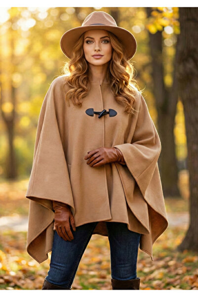 Exve Exclusive شال بونشو دافئ بتفاصيل أزرار على شكل صدر الراعي، مصنوع من صوف ...