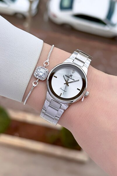 Daniel Klein Metallic Color 30 mm 2 Year Warranty Women's Wristwatch and Gift...