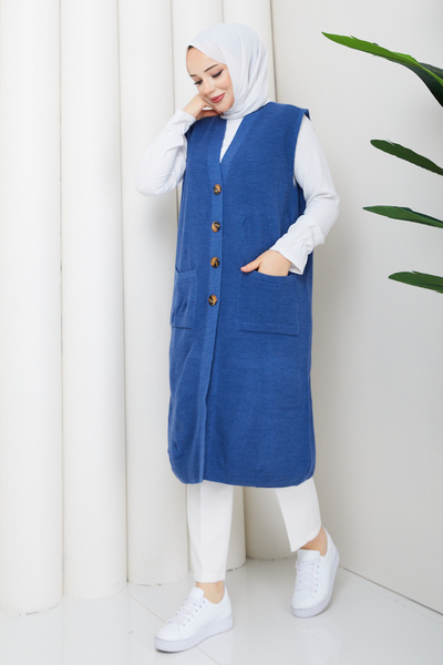 Pamuk Butik Women's Pocketed Button Closure Knitwear Vest