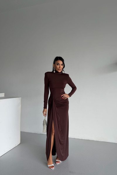 Sorridi Rochie Sandy cu guler înalt, căptușită și cu drapat fante