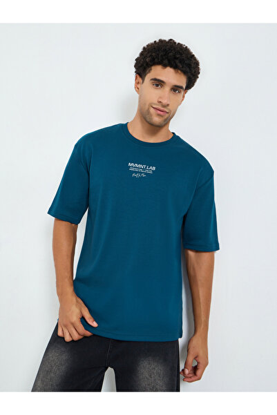 Styli Men Oversized Minimal Front Print T-Shirt