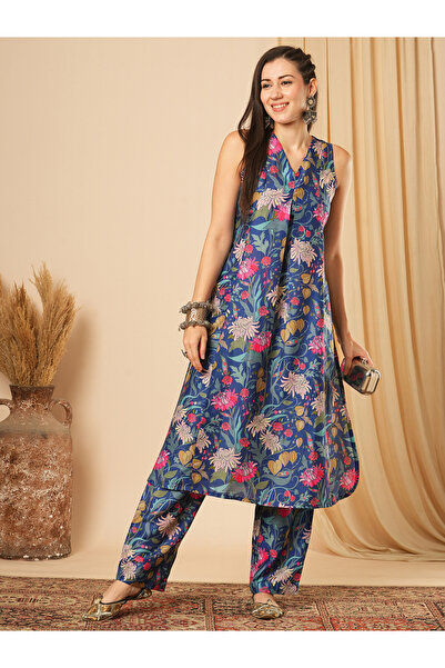 Globus By Styli Women Blue Floral Print Kurta with Straight Pants Set
