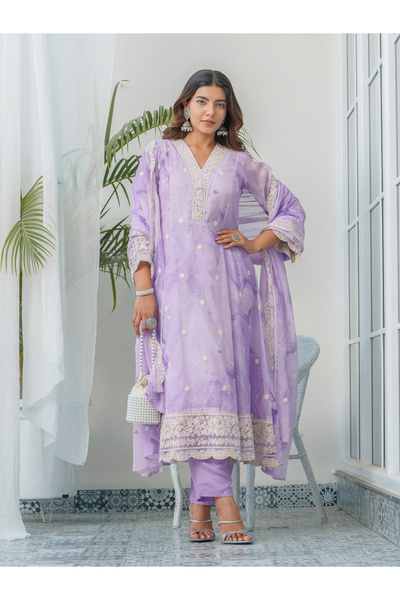 DW By Styli Women Floral Embroidered Straight Kurta and Trousers with Dupatta...