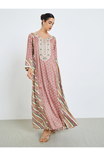 Styli Women Pink Embroidered A-Line Jalabiya