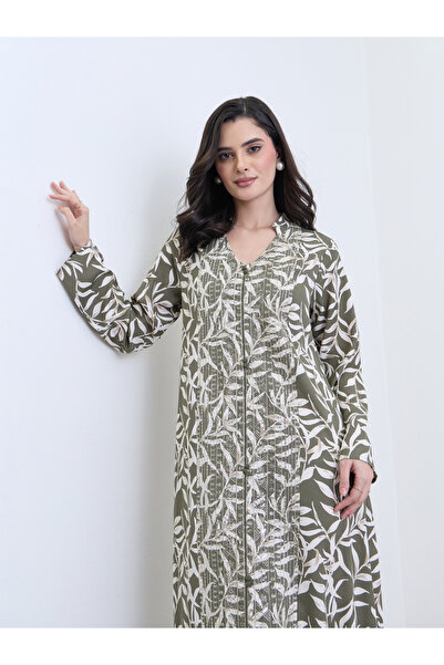 Styli Women Green Leaf Print A-Line Abaya