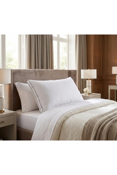 Diamond House Company Luxury hotel pillow 1300g – soft cotton fabric with mic...