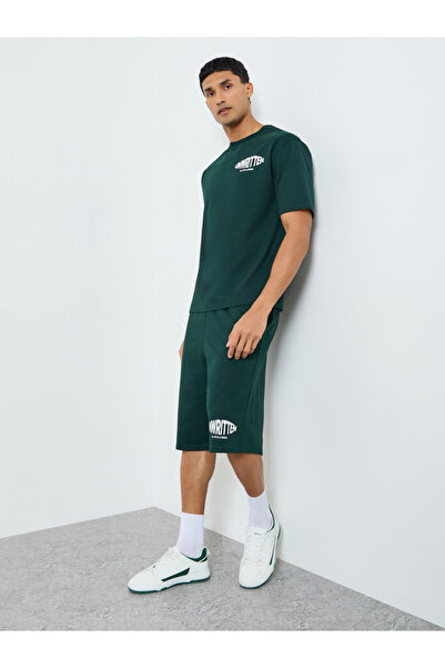 Styli Men Green Graphic Print T-Shirt and Shorts Co-Ords