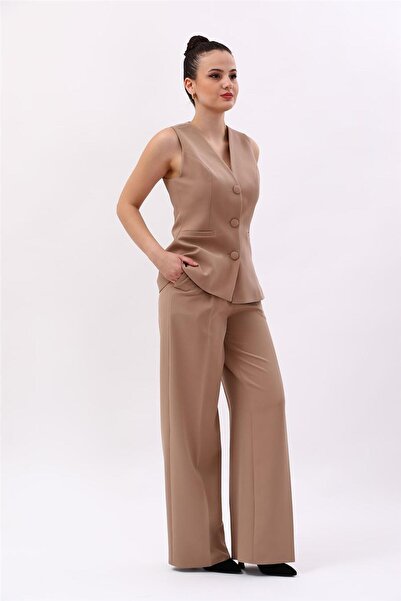 ÖNDER ÖZSOY V Yaka Düğmeli Klasik Yelek & Cepli Klasik Palazzo Pantolon Kadın...