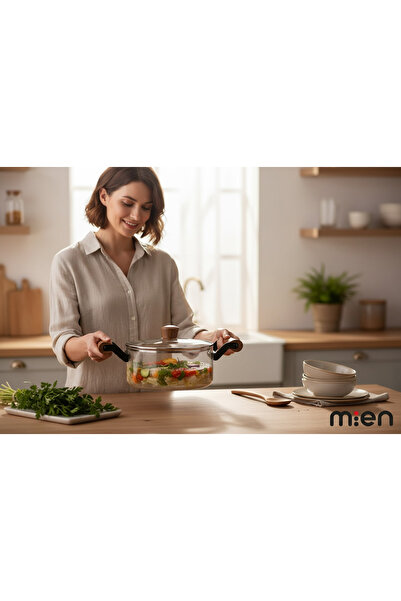 MİEN Glass Pot with Wooden Handle 2500ml, Heat-Resistant Glass Pot with Lid