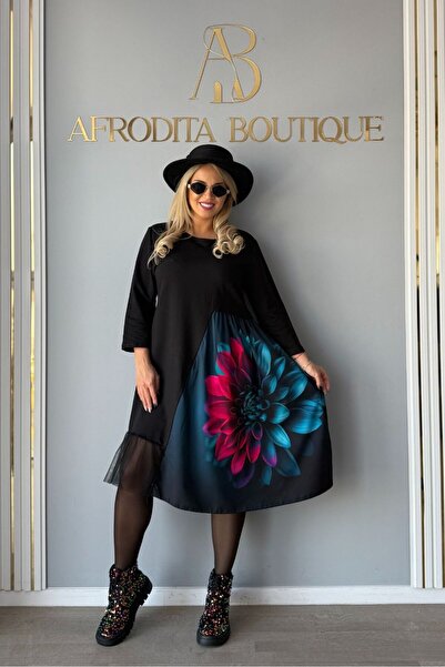 Afrodita Boutique Justina Dress