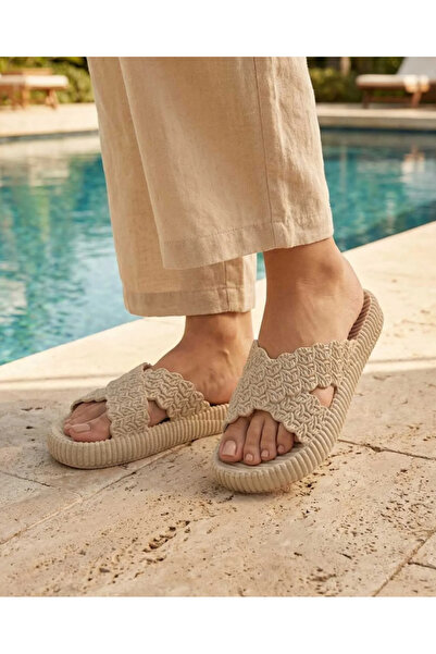 GEZER Women's Summer Home Bathroom Wet Floor Suitable Slippers