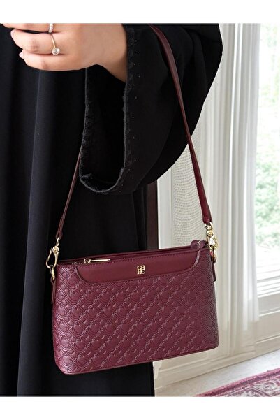 GGGG Bags with their accessories