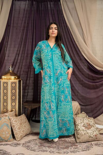 Greenko Areej's jalabiya is suitable for Ramadan evenings.