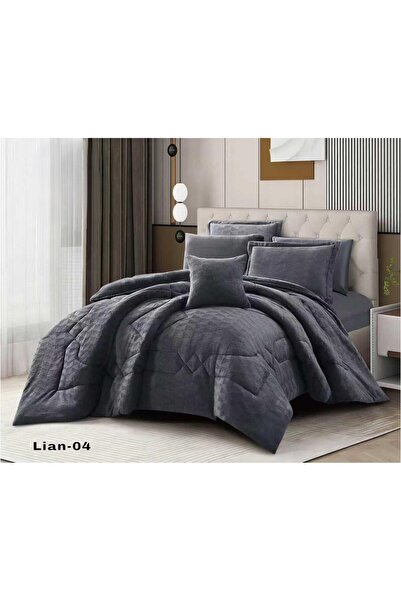 ALMIAAD Lina double winter bedspread features a soft velvet texture and a fau...