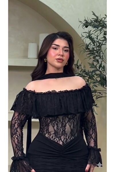 NALA FASHION Luxurious black lace evening dress – glamorous elegance with a d...