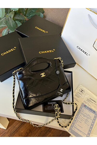 GGGG Bags with their accessories