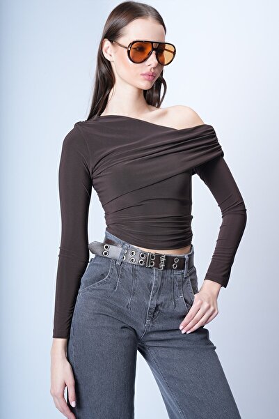 VAGGON Asymmetrical Lycra Blouse