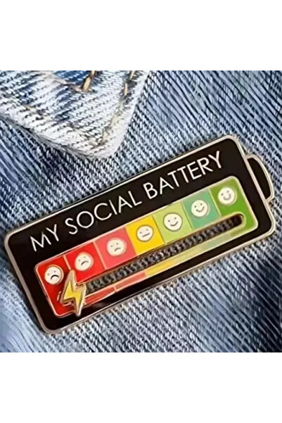 HER ŞEY NOTA www.herseynota.com My Social Battery Hareketli Rozet Pin Broş Siyah