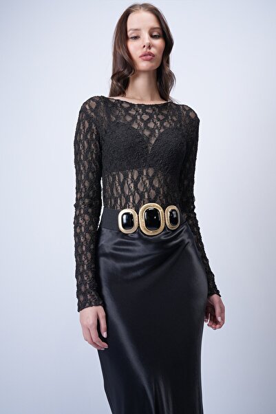 VAGGON Lacy Boat Neck Blouse